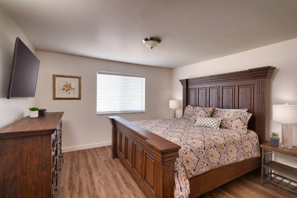 5D New Redcliff Condo, Pool & Hot Tub Moab Eksteriør bilde
